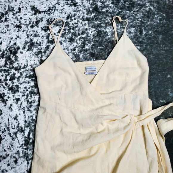 Urban Outfitters Yellow Linen Midi Wrap Dress - Picture 2 of 6
